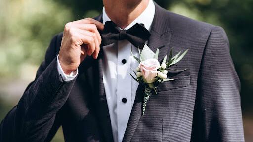 5 Expert Tips for Choosing the Perfect Wedding Suit